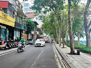Cực hiếm căn hộ dòng tiền, sát hồ tây, 7 tầng thang máy, 12 phòng khép kín, phố nhật chiêu, dt 50m2