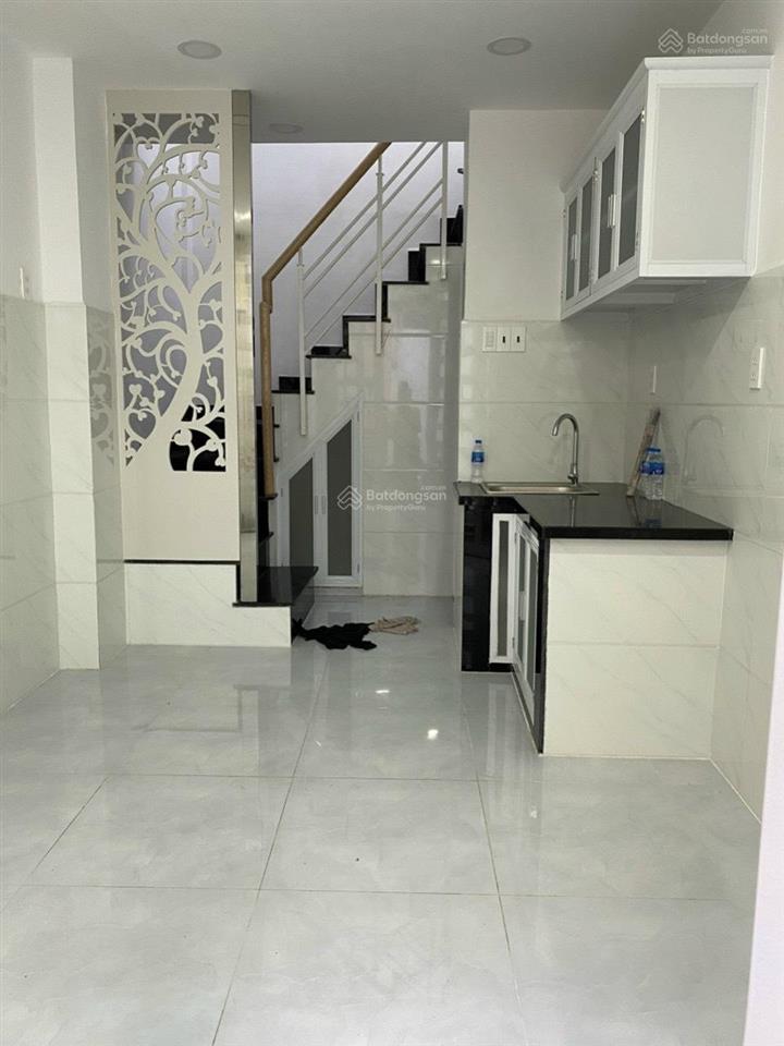 Bán nhà 528/ điện biên phủ, p.11, quận 10, dt 2.75x5.5m, 1 lầu, giá 2.8 tỷ/tl