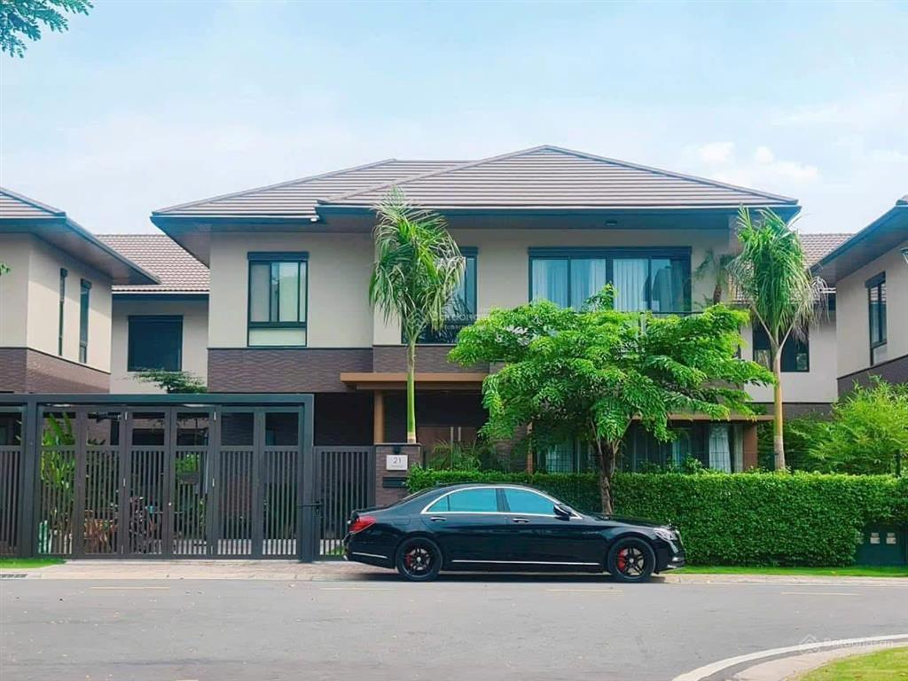Biệt thự đơn lập 225m2 waterpoint, căn bìa vườn hiếm hoi. giá bán 9,7 tỷ