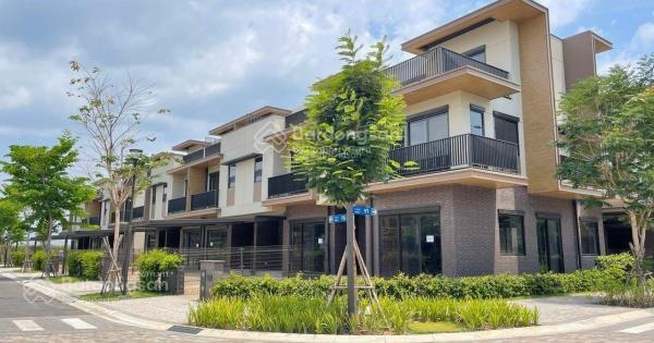 Bán nhà phố izumi city nhà đẹp đã bàn giao, sẵn ở ngay. giá 6,8 tỷ full