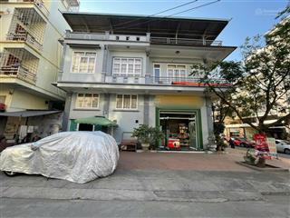 Bán nhà căn góc 2.5 tầng cao xanh kinh doanh siêu