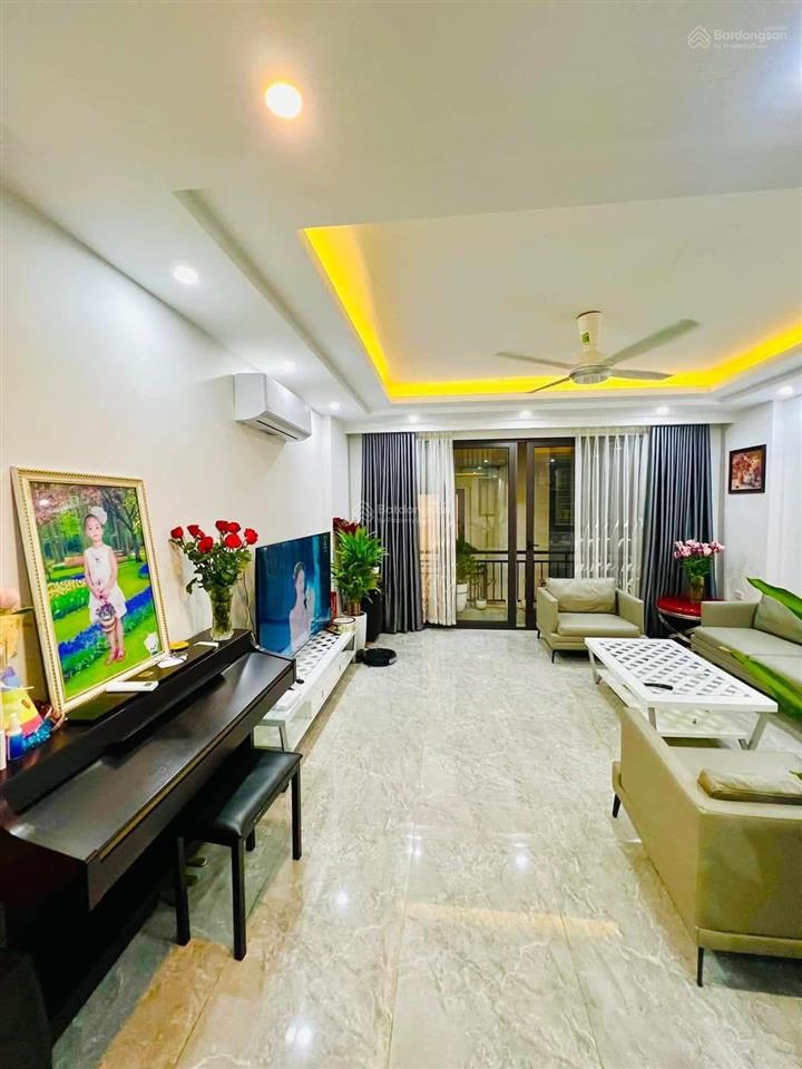Bán nhà gần đại học quốc gia hà nội. quận cầu giấy, 45m2, 4 tầng, mt 4,2 mét, ngõ ô tô. giá 12,9 tỷ