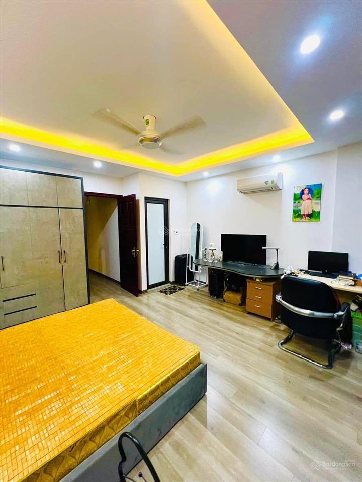 Bán nhà gần đại học quốc gia hà nội. quận cầu giấy, 45m2, 4 tầng, mt 4,2 mét, ngõ ô tô. giá 12,9 tỷ