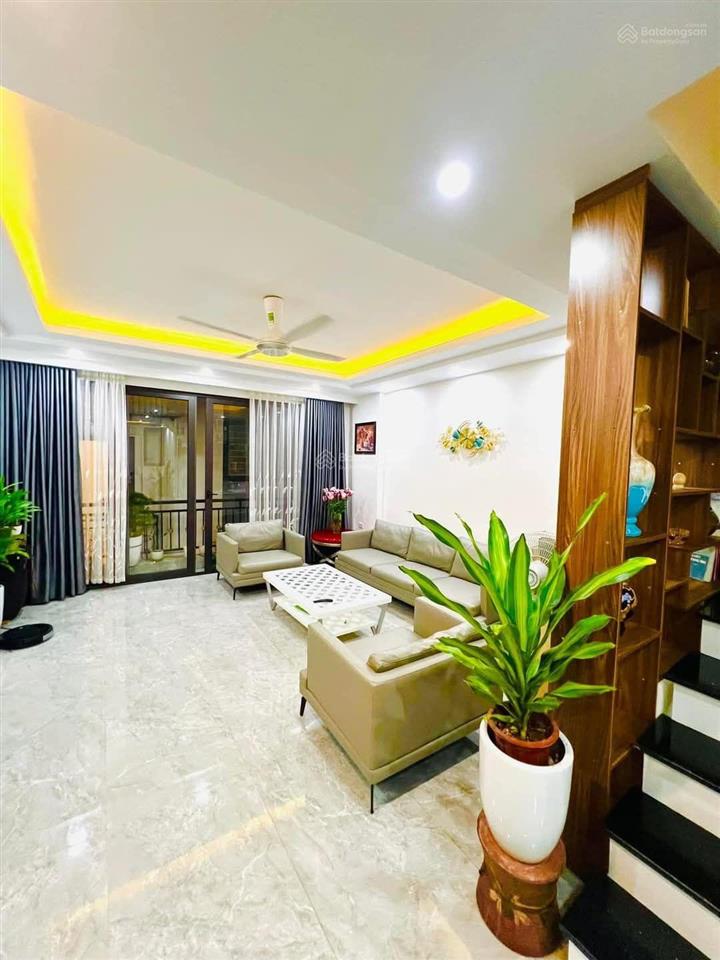 Bán nhà gần đại học quốc gia hà nội. quận cầu giấy, 45m2, 4 tầng, mt 4,2 mét, ngõ ô tô. giá 12,9 tỷ