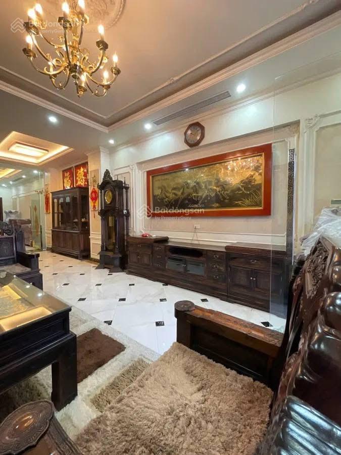 Bán nhà phố trung kính . 52m2 7 tầng , mt 4m , thang máy, tô tránh , nhà 2 thoáng , giá 28