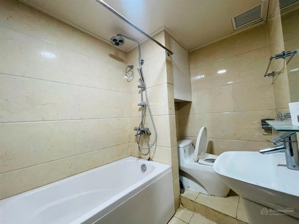 Bán căn hộ chung cư n4d trung hoà nhân chính, 120m2, tầng 8, 3 ngủ, 2 wc, giá 9,5 tỷ
