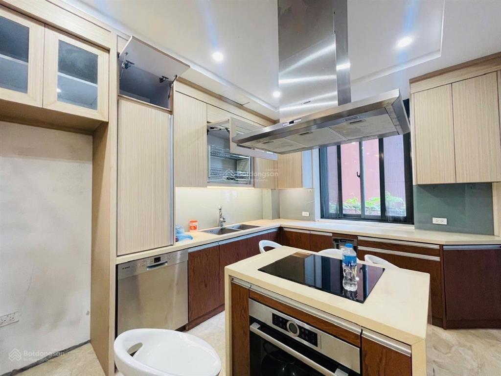 Bán căn hộ chung cư n4d trung hoà nhân chính, 120m2, tầng 8, 3 ngủ, 2 wc, giá 9,5 tỷ