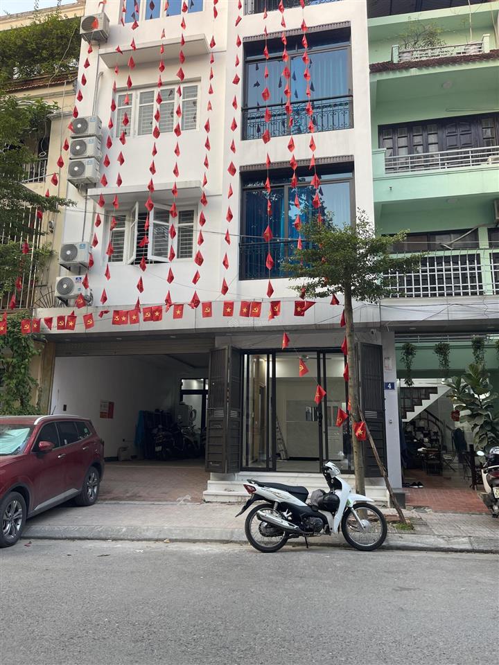 Cho thuê căn hộ phố vĩnh phúc ba đình 55m², 1 khách 1 ngủ rộng, bếp, wc, ban công. 9,9 triệu