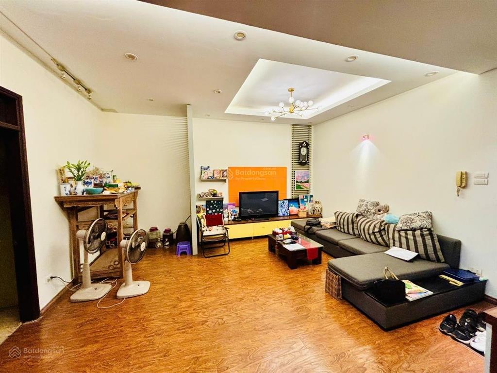 Bán căn hộ chung cư tòa 18t2 lê văn lương 102 m2 , tầng 15 , giá 9.tỷ thanh xuân