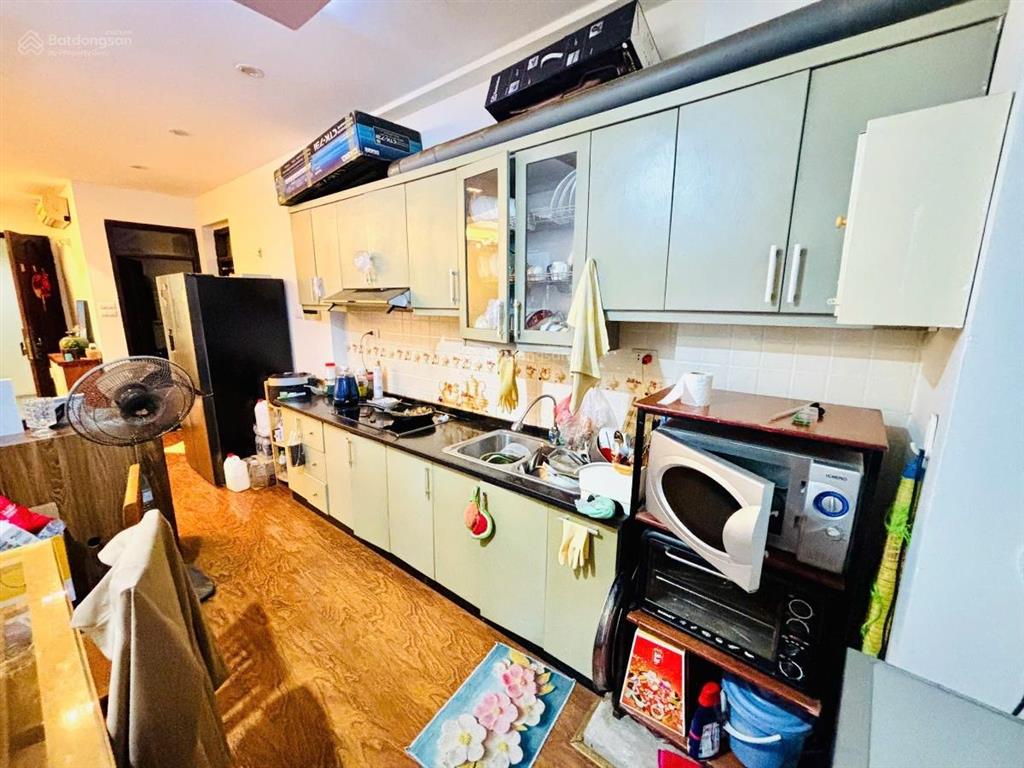 Bán căn hộ chung cư tòa 18t2 lê văn lương 102 m2 , tầng 15 , giá 9.tỷ thanh xuân