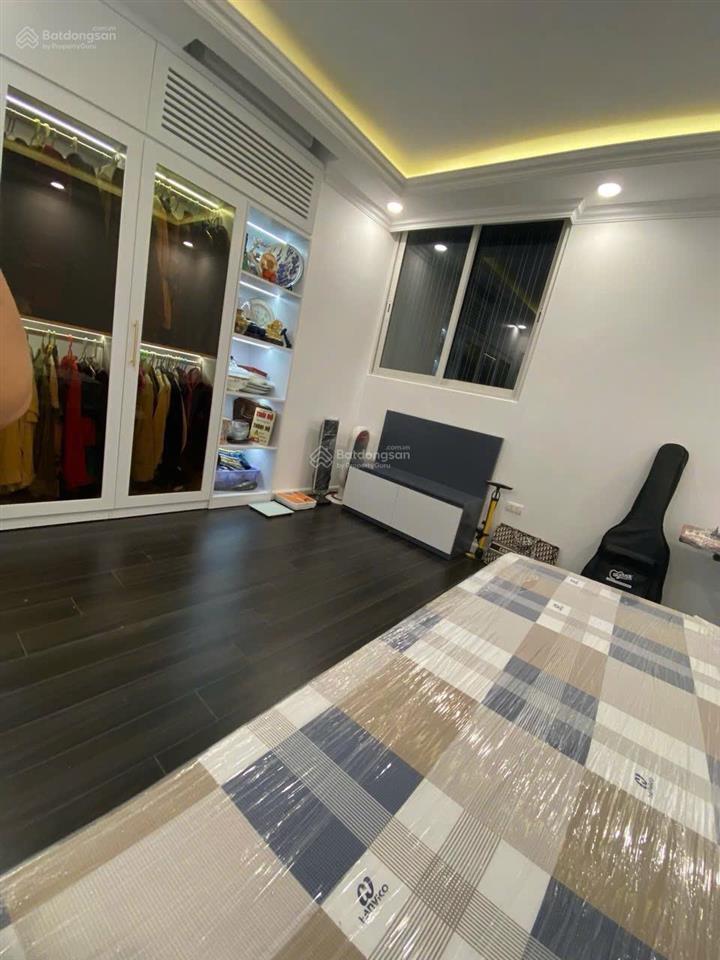 Bán căn hộ chung cư flc lê đức thọ. tầng 30 diện tích 159m2 3 ngủ, 2 wc, nội thất xịn, 7,5 tỷ