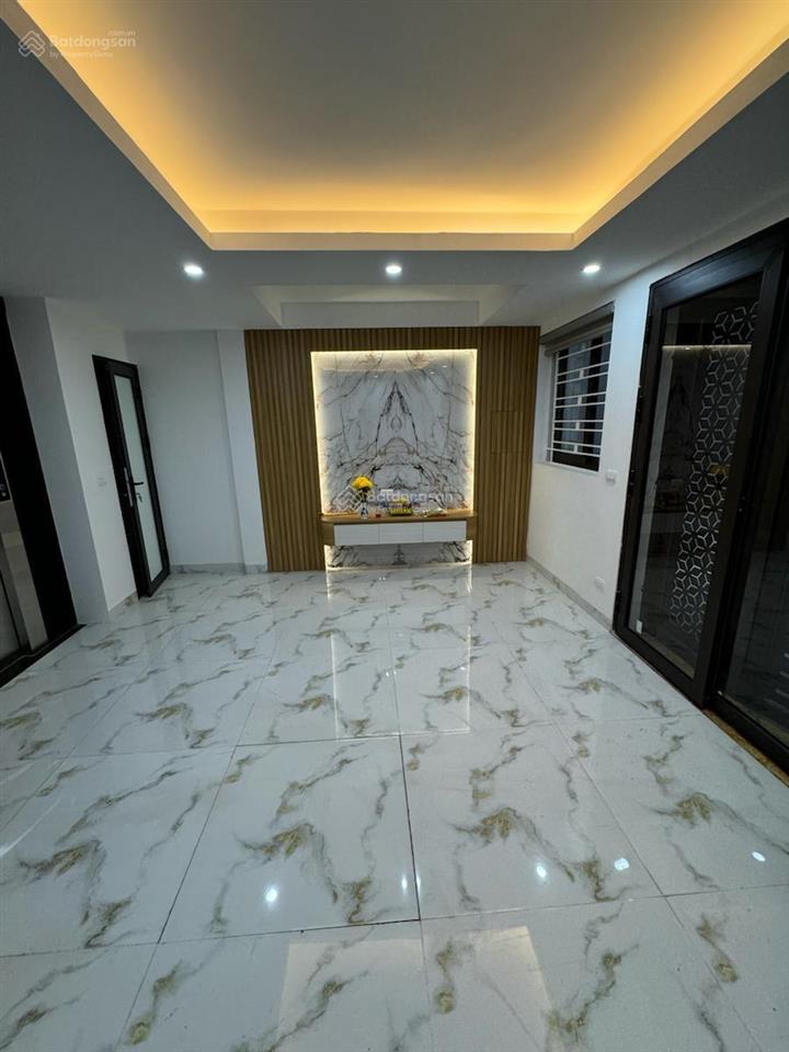 Bán nhà phố thái hà 105m, 5 tầng, ô tô tránh, cách 1 nhà ra mặt phố, giá 50 tỷ
