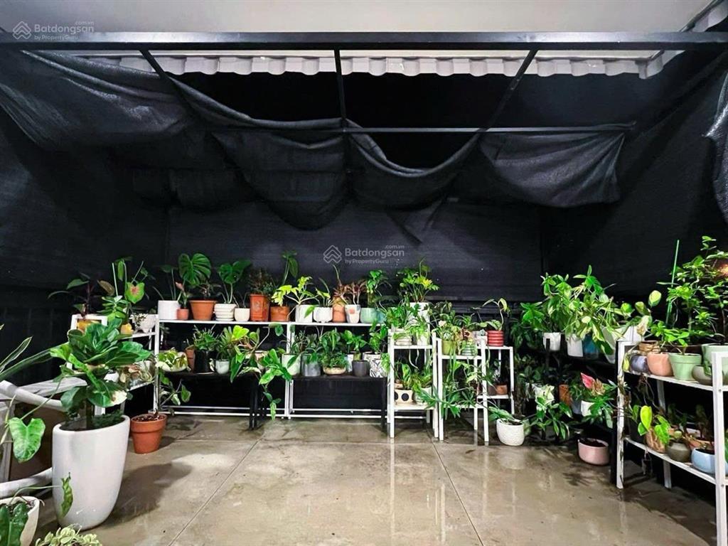 Bán nhà cầu giấy. 45m2 6 tầng mt 4m , nhà đẹp , ngõ rộng . cách phố 60m. giá 12,9 tỷ