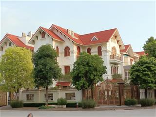 Chính chủ cần bán gấp biệt thự khu đô thị mễ trì hạ 200m2 view thoáng, đường rộng giá 59 tỷ
