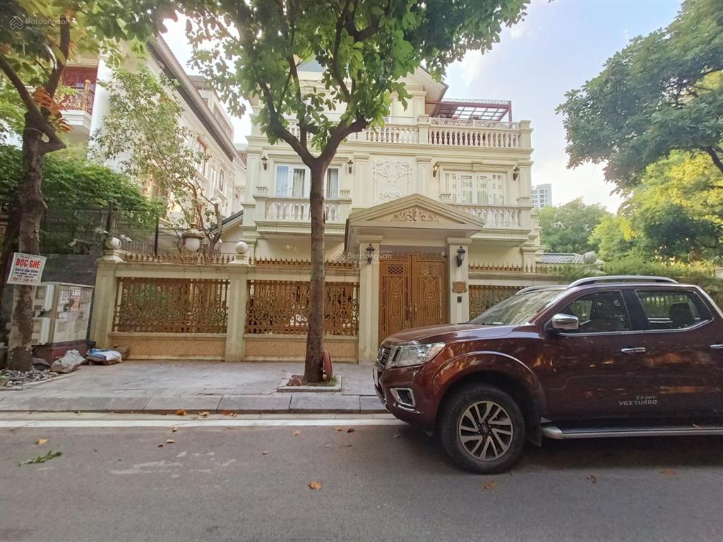 Chính chủ cần bán gấp biệt thự 420m2 khu đô thị mỹ đình 2 mặt tiền 20m view thoáng giá 115 tỷ.