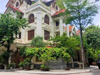 Chính chủ cần bán gấp biệt thự 300m2  2 mặt thoáng  c37 bộ công an khu đô thị bắc hà giá 79 tỷ