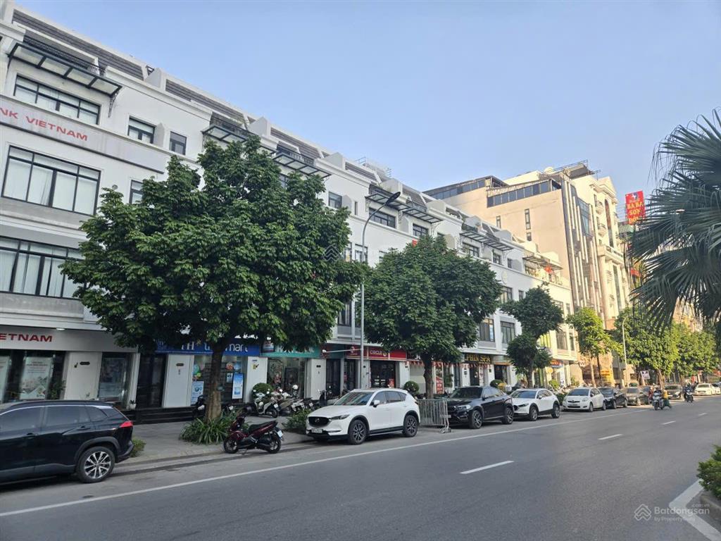 Chính chủ cần bán gấp nhà 92m2 mặt phố hàm nghi  vinhomes gardernia vỉa hè rộng giá 55 tỷ.