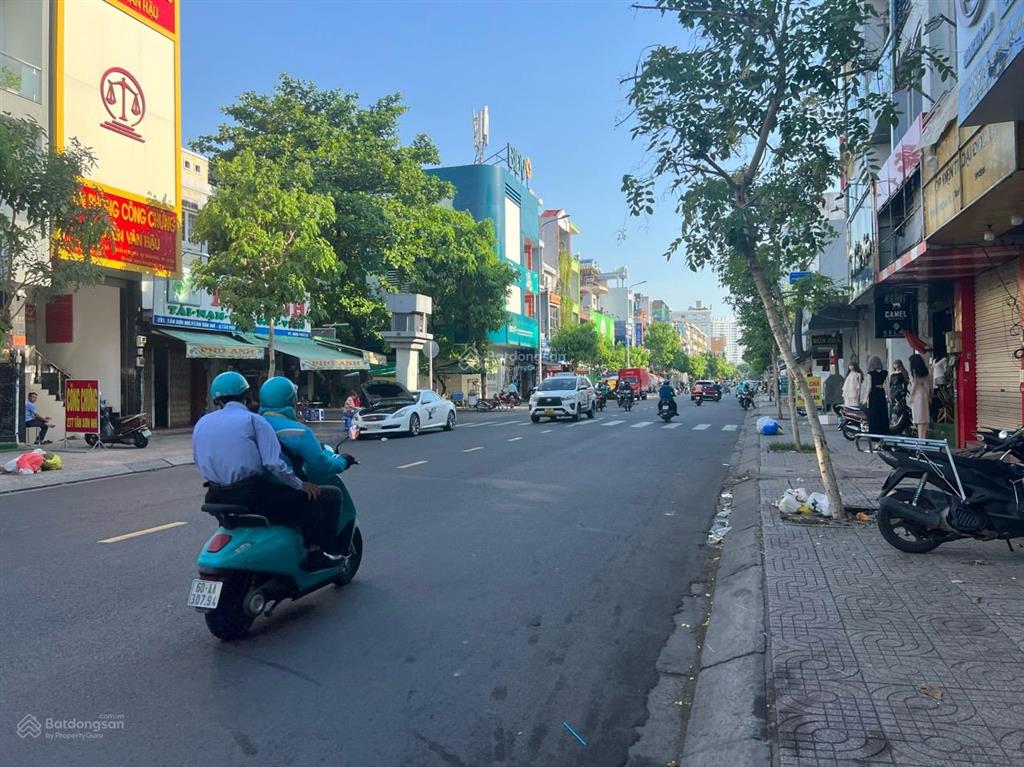 Hạ 1 tỷ! bán nhà 2 tầng mt tân sơn nhì, dt 8x25, hđ thuê 70tr/tháng, giá bán 46 tỷ tl!