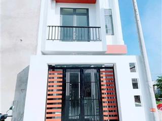 Bán nhà trung tâm thị trấn đức hòa