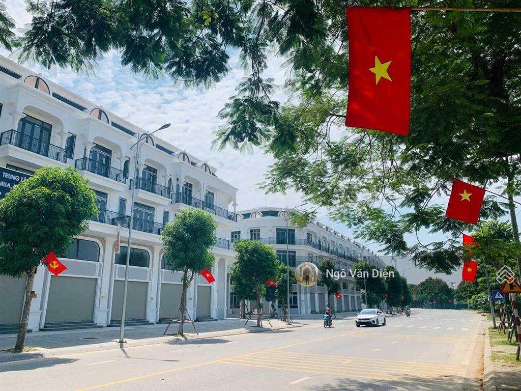 Cần tiền bán rẻ căn shophouse trục chính đường cổ loa 25m dự án calyx residence 319 uy nỗ đông anh