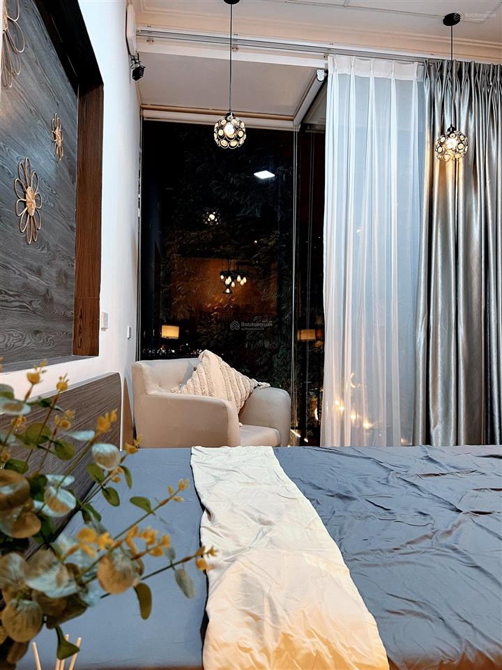 Homestay thuê ngắn và dài hạnview kênh trường sa, ban công lớn 40m2 full nt