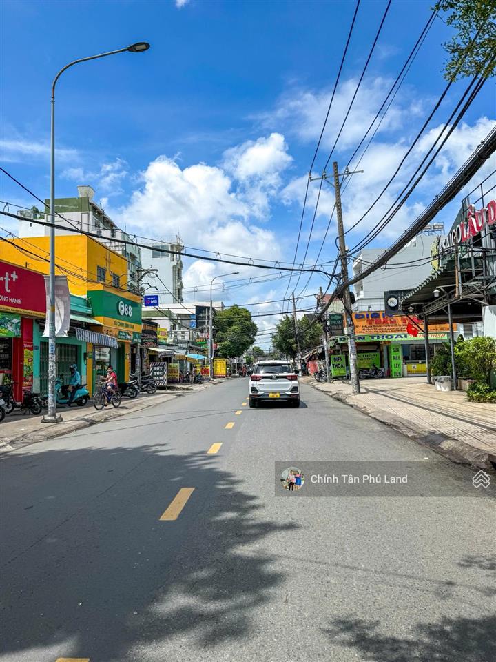 Bán nhà mtkd đường đất mới (bình trị đông) ngang 5m x 30m  trệt 1 lầu  giá 11 tỷ bớt lộc.