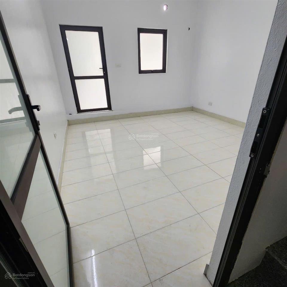 Nhà mới đẹp  20m ra ô tô  42m2  3 tầng  định công hạ