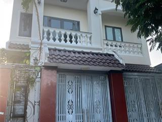 Bán nhà tại golden bay cam lâm, đất 7x18m 3 tầng gồm 5pn 2wc, mặt đường 26m, chỉ 6,2tỷ vào ở ngay