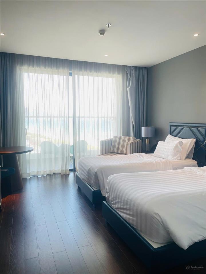 Bán the arena cam ranh lia tầng 08, view biểnhồ bơi giá 1.1 tỷ bao sang tên và pbt.  0946 753 ***