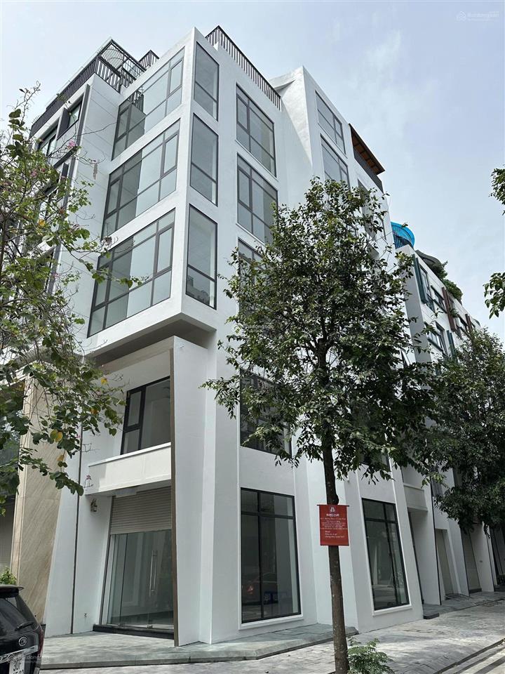 Co thuê lk galaxy tsq tố hữu, vị trí đắc địa căn góc. dt 100m, mt 20m, 6t thang máy giá 55tr/th