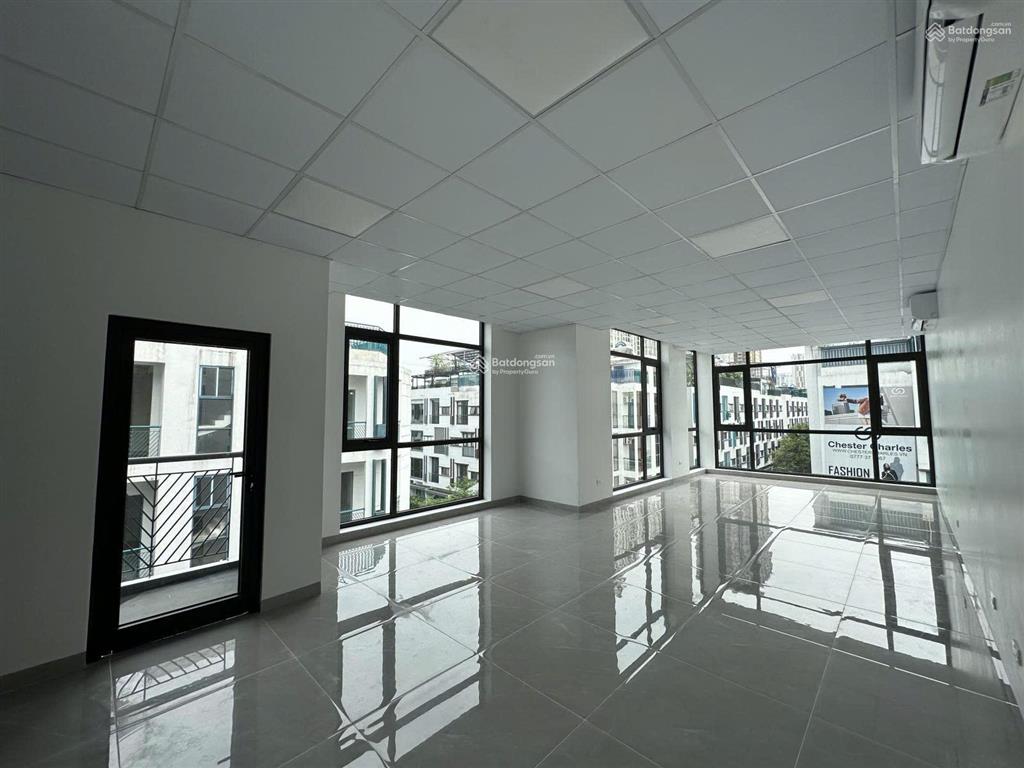 Co thuê lk galaxy tsq tố hữu, vị trí đắc địa căn góc. dt 100m, mt 20m, 6t thang máy giá 55tr/th