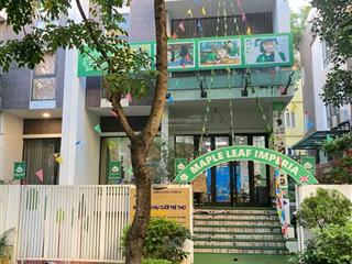 Cho thuê nhà imperia, nguyễn huy tưởng, nguyễn tuân tx. dt 200m, mt 10m, 4 tầng 1 hầm. giá 70tr