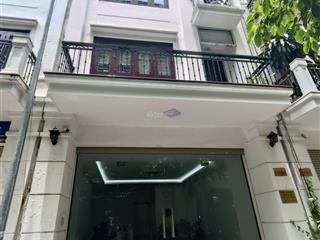 Cho thuê nhà 90 nguyễn tuân, thanh xuân, vị trí đắc địa. dt 80m, mt 6m, 5 tầng, thông sàn giá 45tr