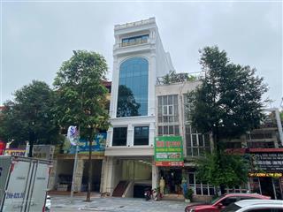 Cho thuê toà nhà mặt phố quang trung 165m2, 7 tầng 1 hầm, thông sàn, thang máy, giá 120tr bao vat