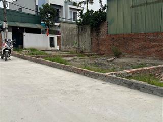 Bán đất thanh maithanh oai 40m2 đường 4m ngõ to ô tô giá 1,x tỷ 0339 413 ***