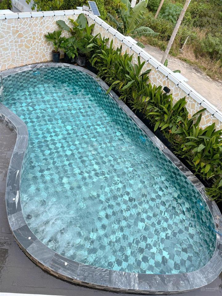 Bán gấp biệt thự sân vườn hồ bởi (dt 365m2) + 1t + 1l + gần biển bãi sau + giá cực tốt