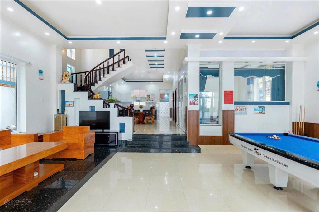 Bán biệt thự view biển bãi dâu trần phú phường 5 (dt 505m2) + sổ hoàn công + giá cực tốt 35 tỷ