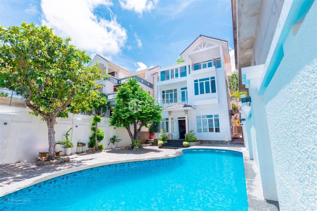 Bán biệt thự view biển bãi dâu trần phú phường 5 (dt 505m2) + sổ hoàn công + giá cực tốt 35 tỷ
