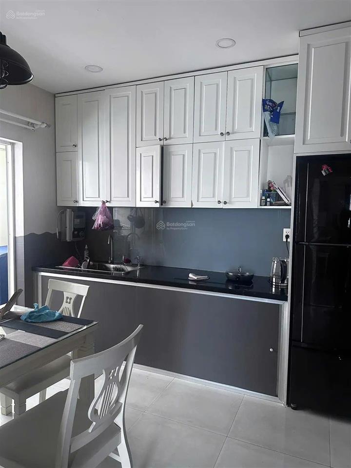 Cần bán tecco2 phòng ngủ 65m2 giá 2.35 tỷ