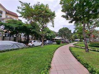 Hiếm nhà view công viên bông sao p.5 quận 8 102m2 giá tốt chỉ 16 tỷ