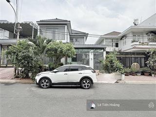 Bán biệt thự 190m 1 lầu sân vườn gần phạm đức sơn p16 q8
