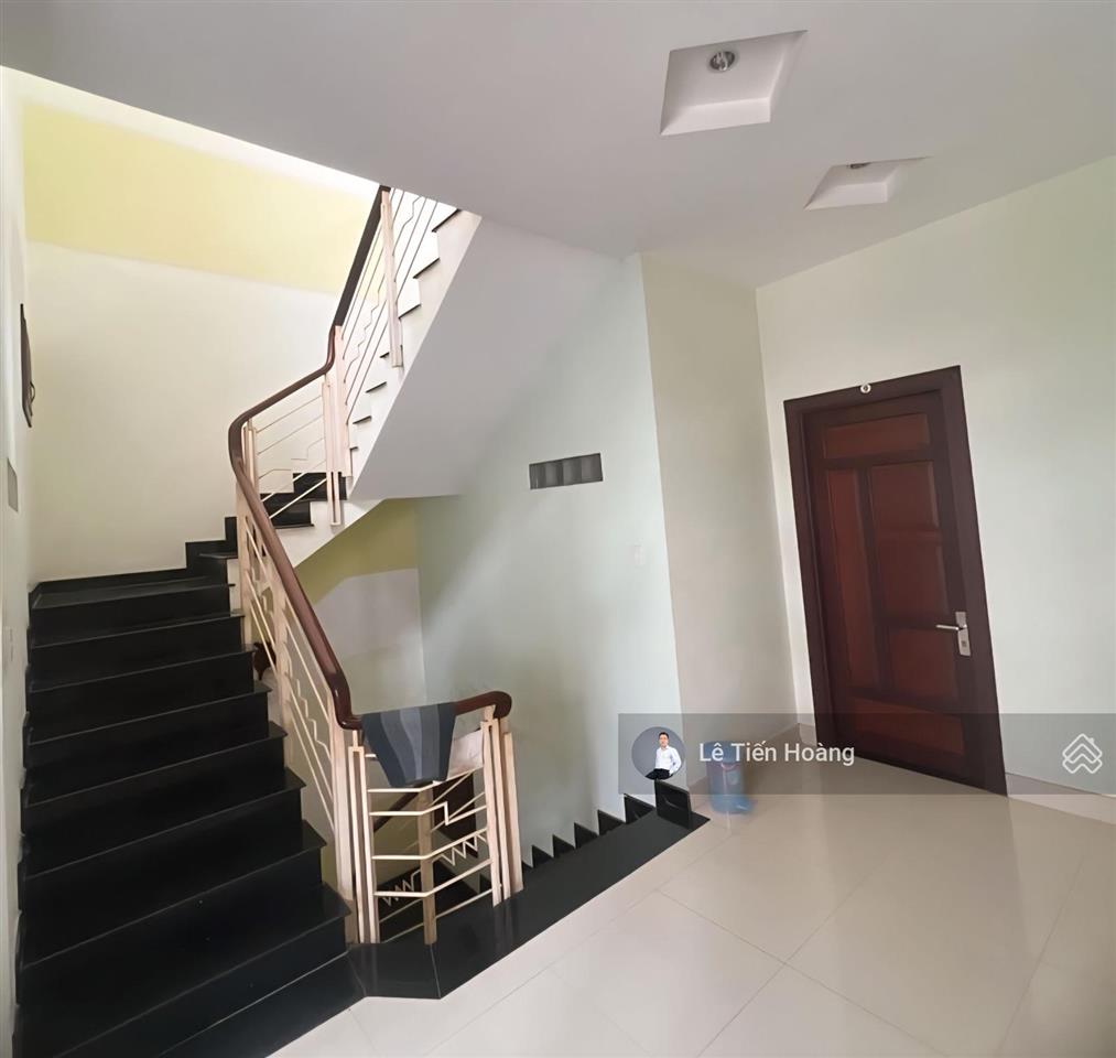 Bán nhà 120m2, đường 817a đối diện chung cư giai việt tạ quang bửu, p5, q8