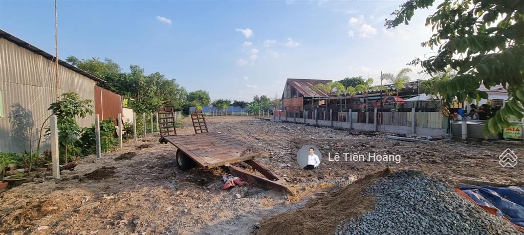 Bán đất mặt tiền đường 835 ngay ủy ban xã mỹ lộc 5.5 tỷ lô đất 250m2