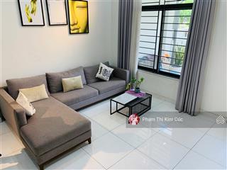 Lakeview city nhà phố 4pn  5wc sẵn nội thất đẹp 30 triệu. vị trí ngay công viên, hồ bơi siêu đẹp