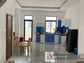 Nhà phố 5x20m hoàn thiện sẵn cách 50m tới hồ sinh thái 3,6 ha. cần bán 19 tỷ hợp đồng mua bán hót