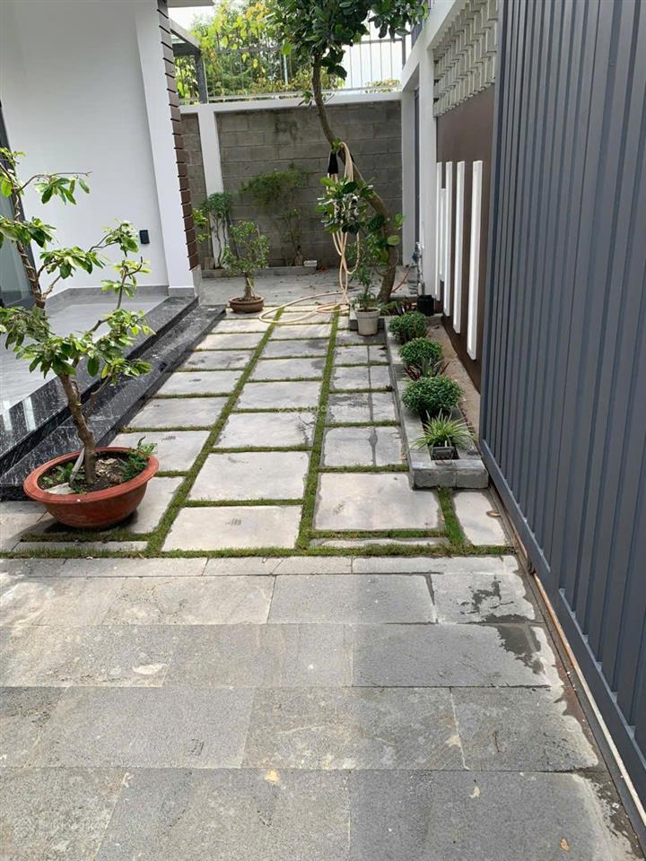 Bán nhanh nền trục chính 711 kdc bách khoa, dt 428m2, sổ cá nhân, giá 69tr/m2