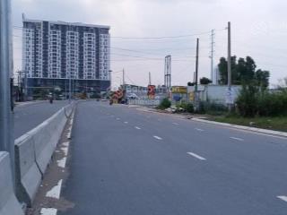 Bán lô mặt tiền bưng ông thoàn kế bên villa park, dt 99m2, giá 8,2 tỷ