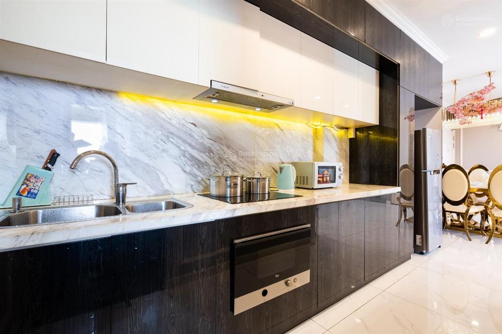 Bán nhanh căn hộ 2pn 86m2 tại everrich quận 5, giá cực tốt.  0915 194 ***