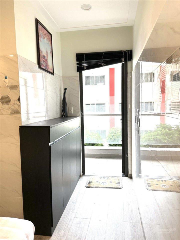Chính chủ gửi bán căn 1pn 49m2 giá tốt tại everrich infinity.  0915 194 ***