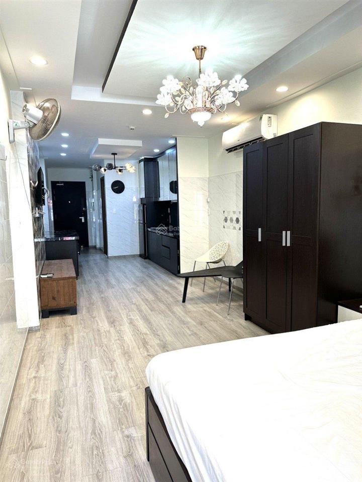 Chính chủ gửi bán căn 1pn 49m2 giá tốt tại everrich infinity.  0915 194 ***
